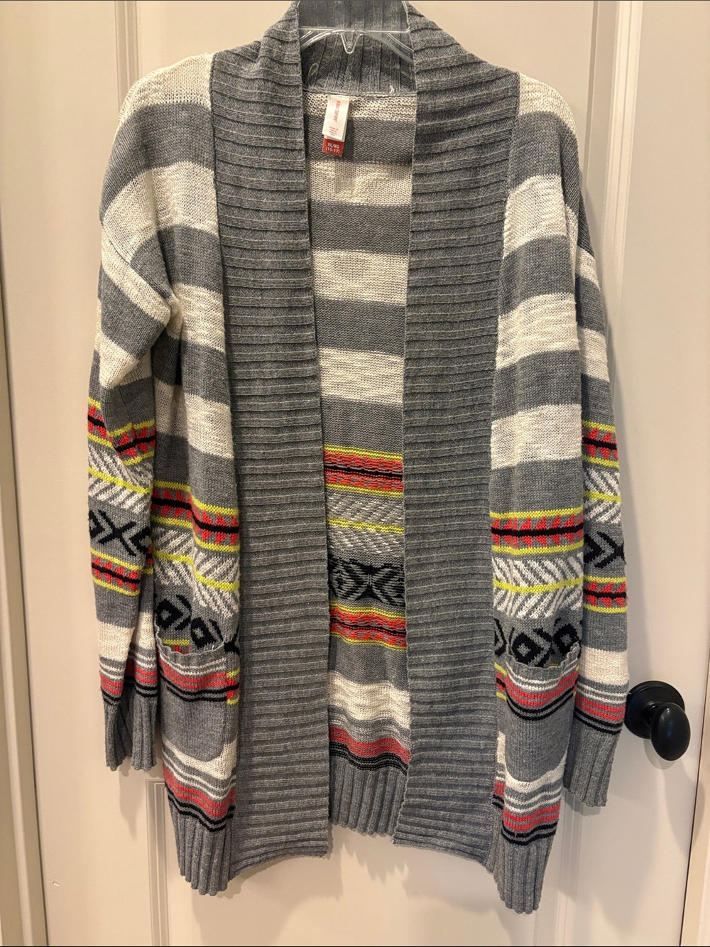 No Boundaries Gray and White Striped Open-Front Cardigan with Multicolor Pattern